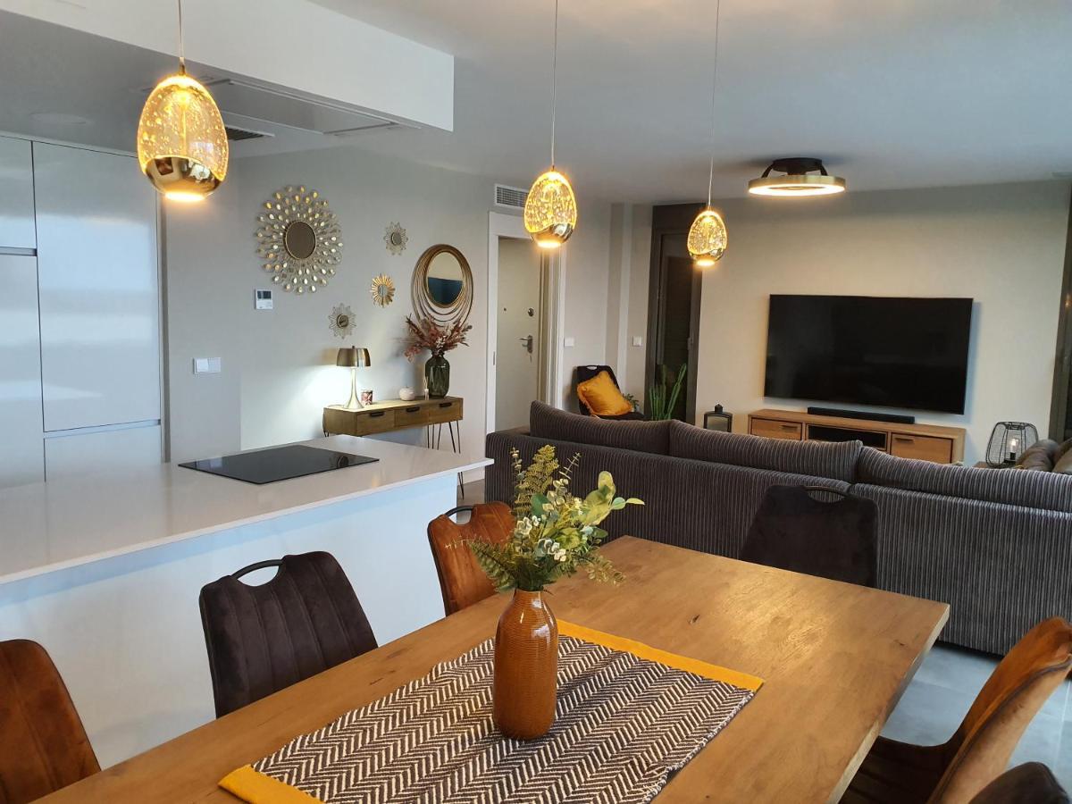 Pool & Snooker Villa Финестрат Экстерьер фото